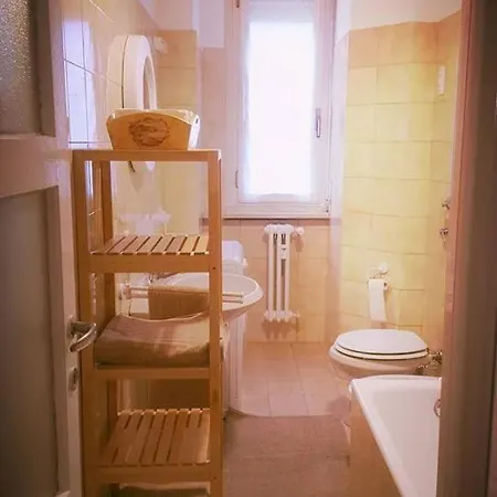 Apartment Flat In Gambara Area